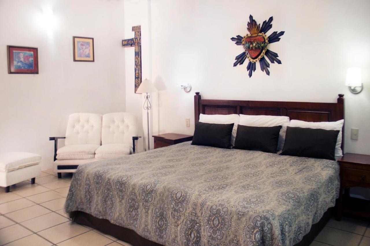 Las Mariposas Hotel & Studios Oaxaca ภายนอก รูปภาพ