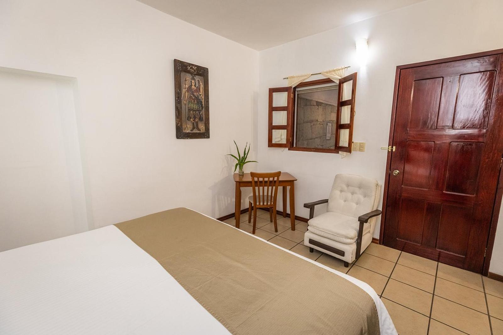 Las Mariposas Hotel & Studios Oaxaca ภายนอก รูปภาพ